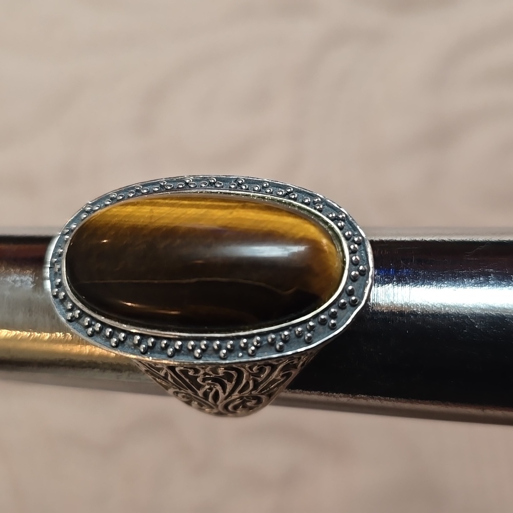 Statement Sterling Oval Tiger's Eye Ring - Picture 3 of 9